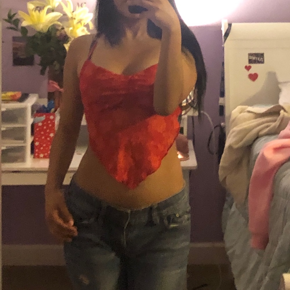 cute red v shirt ❤️